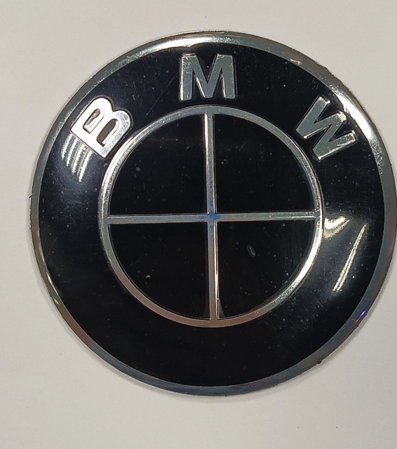 Наклейки на колпак ступицы с эмблемой D=65мм BMW (4шт) ВЫПУКЛЫЕ ЧЁРНЫЕ