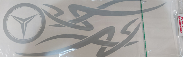 Наклейка боковая "MERSEDES" 45х45см на угол окна груз. машины цв.серебро ПАРА 49151 (5393)