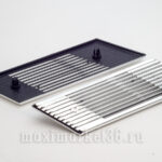Решетка вентиляц. боковая.-2103 хром (пара)  5701040/41