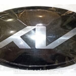 Заводской знак - KIA НОВЫЙ ОБРАЗЕЦ с ножками 130 Х 65 Китай