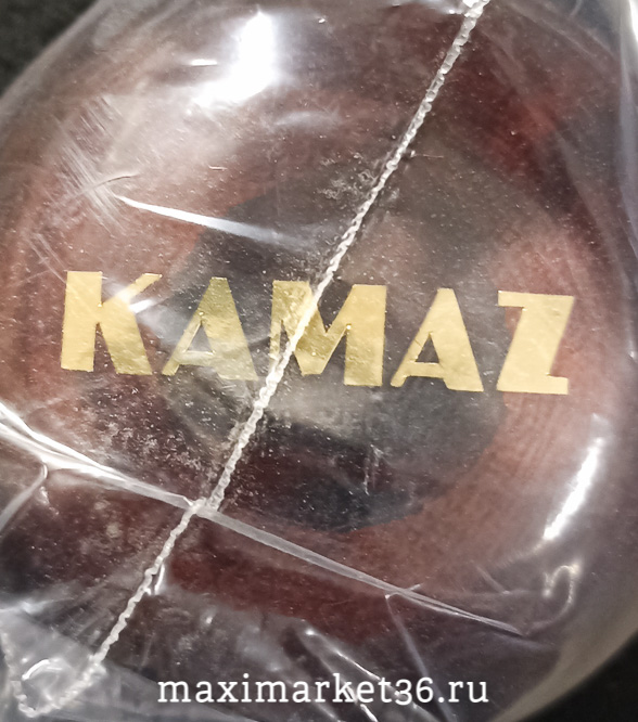 Ручка на руль KAMAЗ дервян.(бук) усиленн. крепёж лакирован. с золот. эмблемой