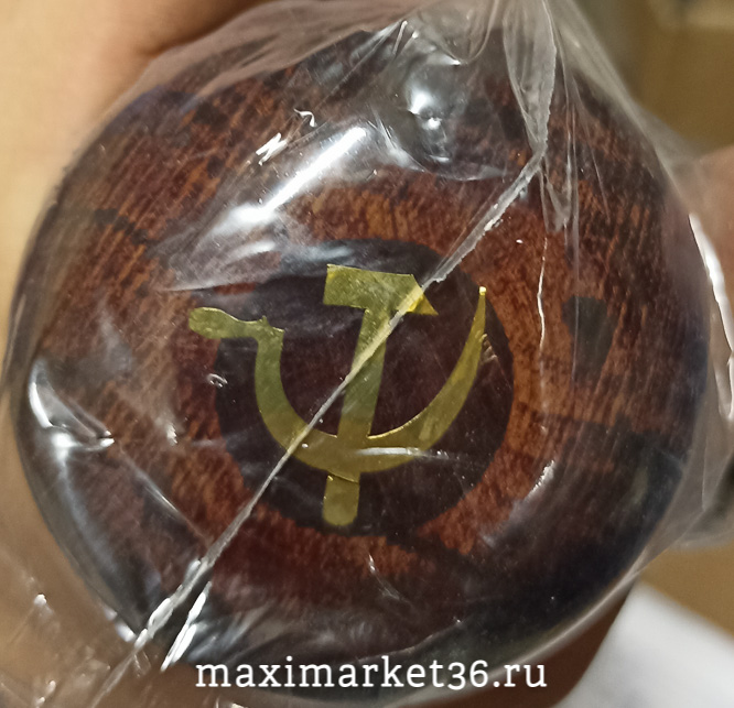 Ручка на руль СЕРП и МОЛОТ дервян.(бук) усиленн. крепёж лакирован. с золот. эмблемой