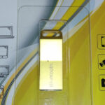 BLUETOOTH CAR рессивер USB BT580 gold 8378/ BT570 silver 8484