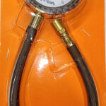 Манометр для груз автом 12Атм со шлангом -3136