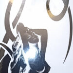 Наклейка боковая "ДЕВУШКА №1" 50х50 цвет серебро на угол окна груз. машины ПАРА 46914 (05160)