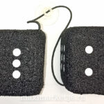 Амулет- мягкий кубик MAXI на присоске ПАРА ассортимент (белый.черный серы синиий)