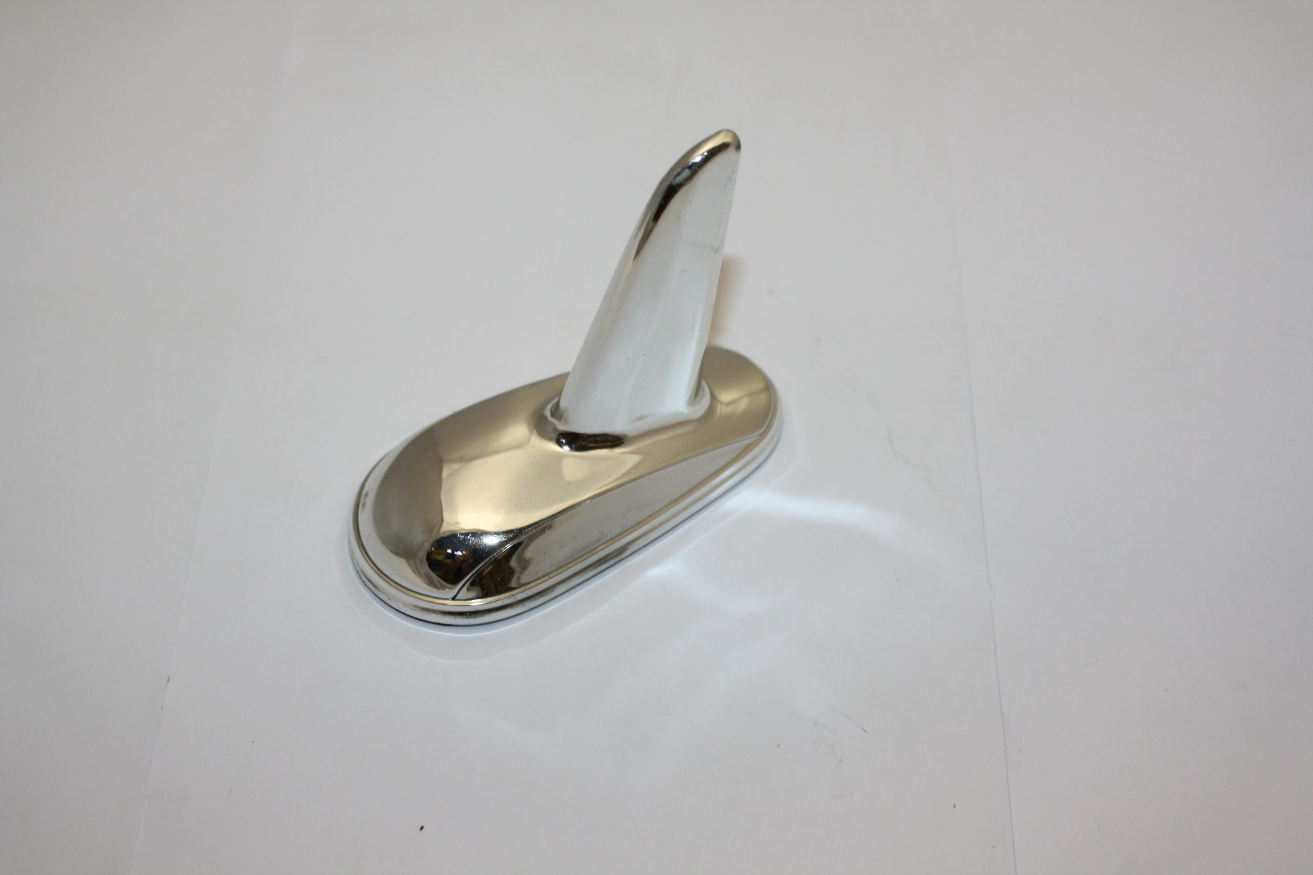 Антенна AN-55734 декоративная 8см (плавник) GLIPART /1/100